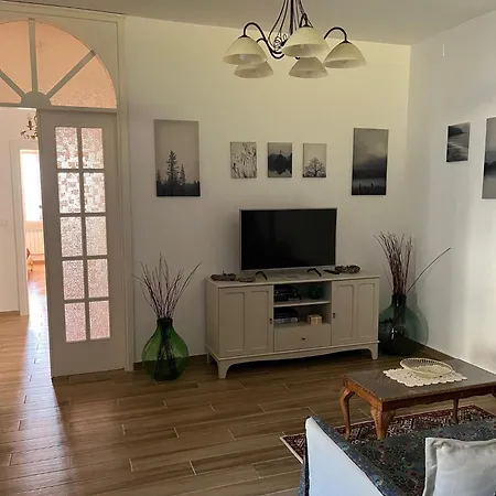 Valdonica - Relax In Campagna * لا سبيتسْيا